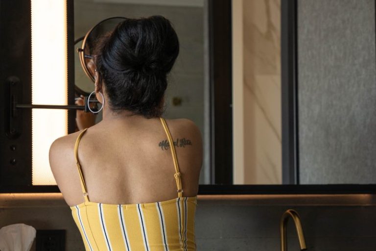 Lighting Matters: The Best Bathroom Lighting for Flawless Makeup Application