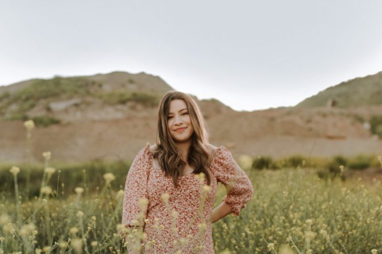 #LatinaBeauty : How-To Achieve a Natural Glowy Makeup Look