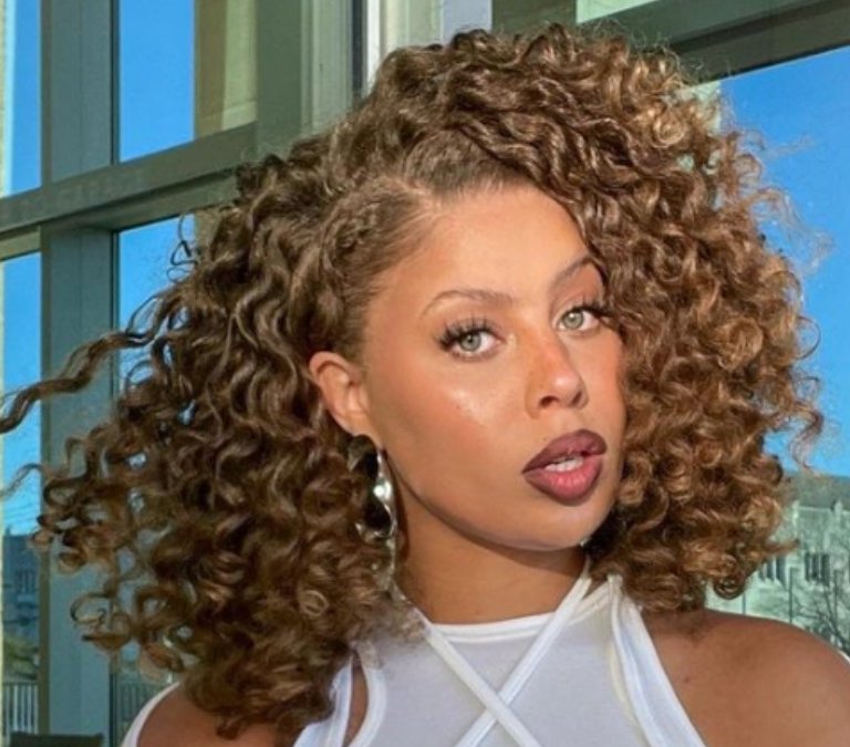 11 of the Hottest Beauty Trends for Spring 2023