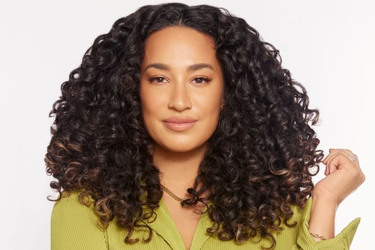 Julissa Prado is one of the Latinx beauty founders to know | Reflect Beauty