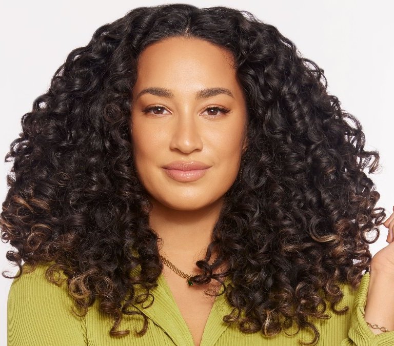 Julissa Prado is one of the Latinx beauty founders to know | Reflect Beauty