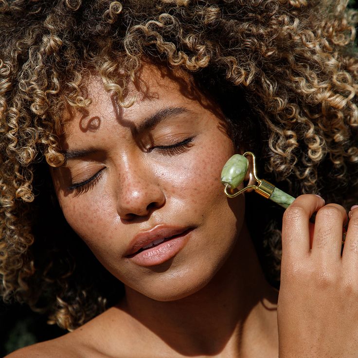 Jade Face Roller