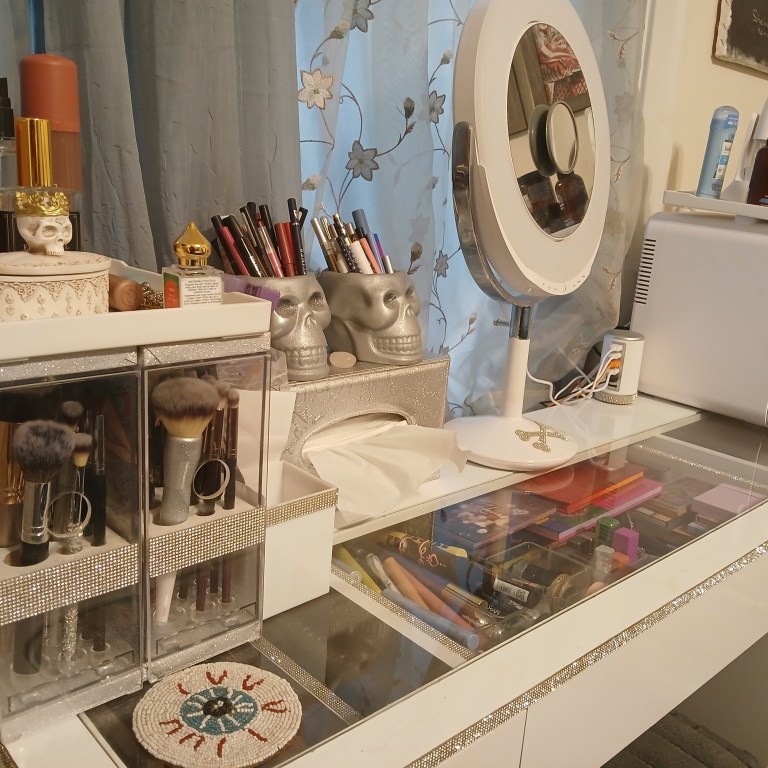 How to Build a Beauty Sanctuary in 6 Swift Steps